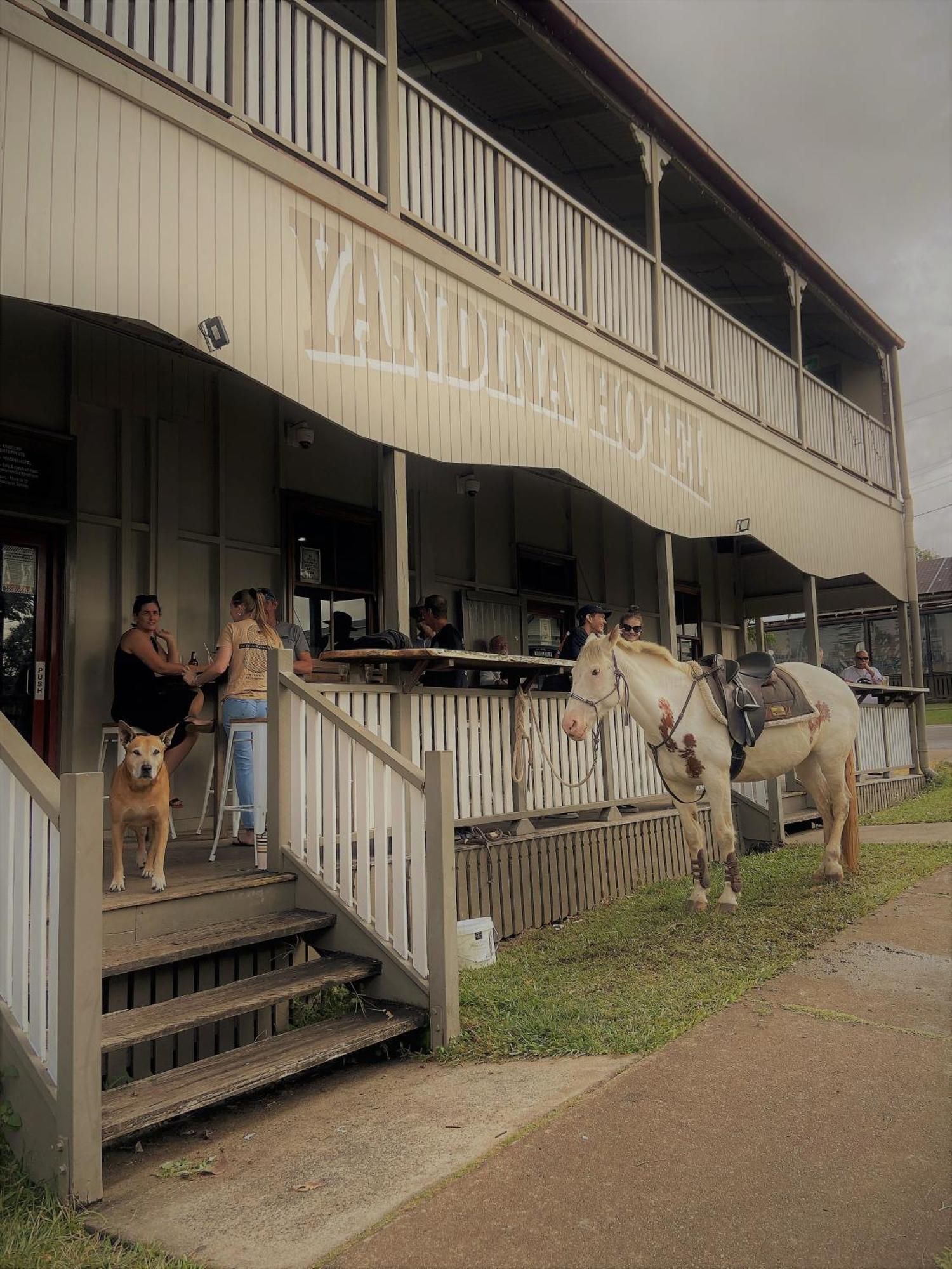 Yandina Hotel ภายนอก รูปภาพ